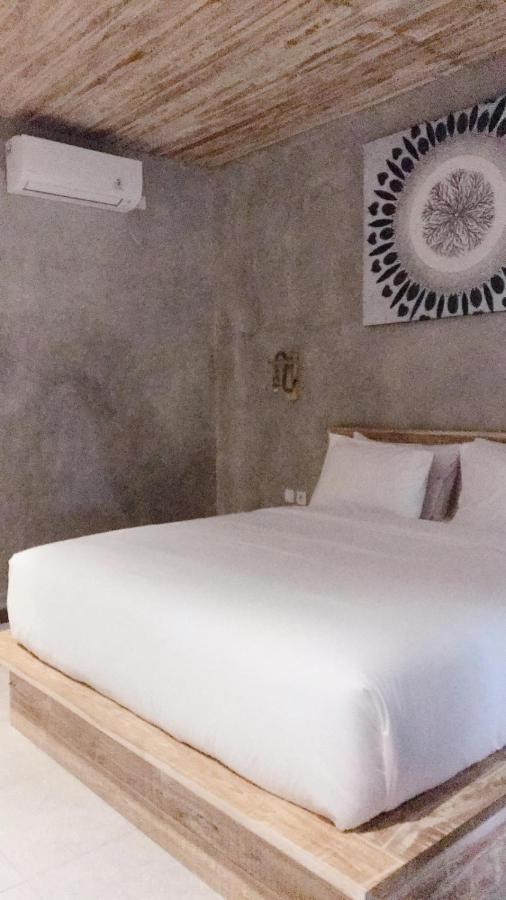 Golden Garuda Cottages Polilit 外观 照片