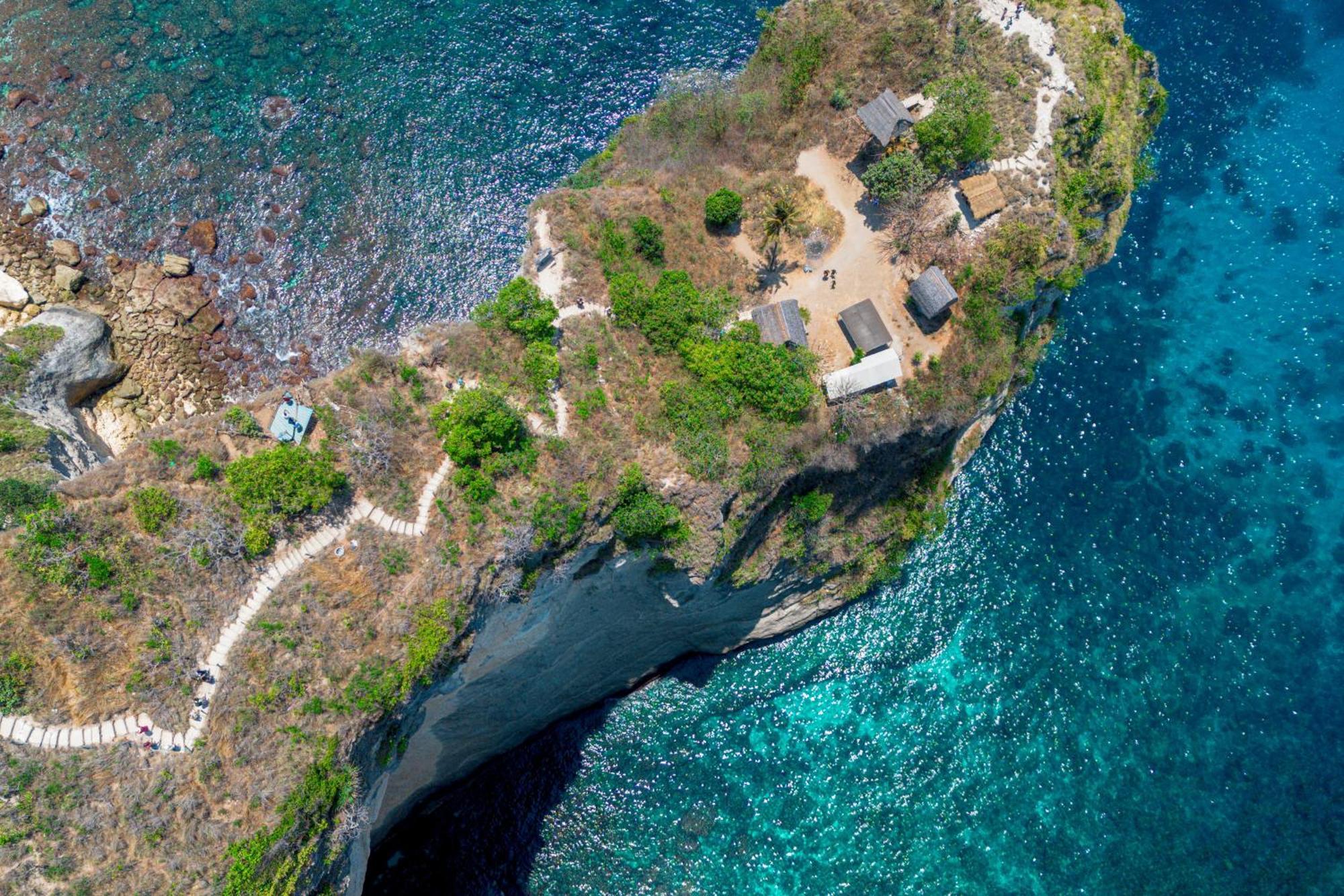Golden Garuda Cottages Polilit 外观 照片