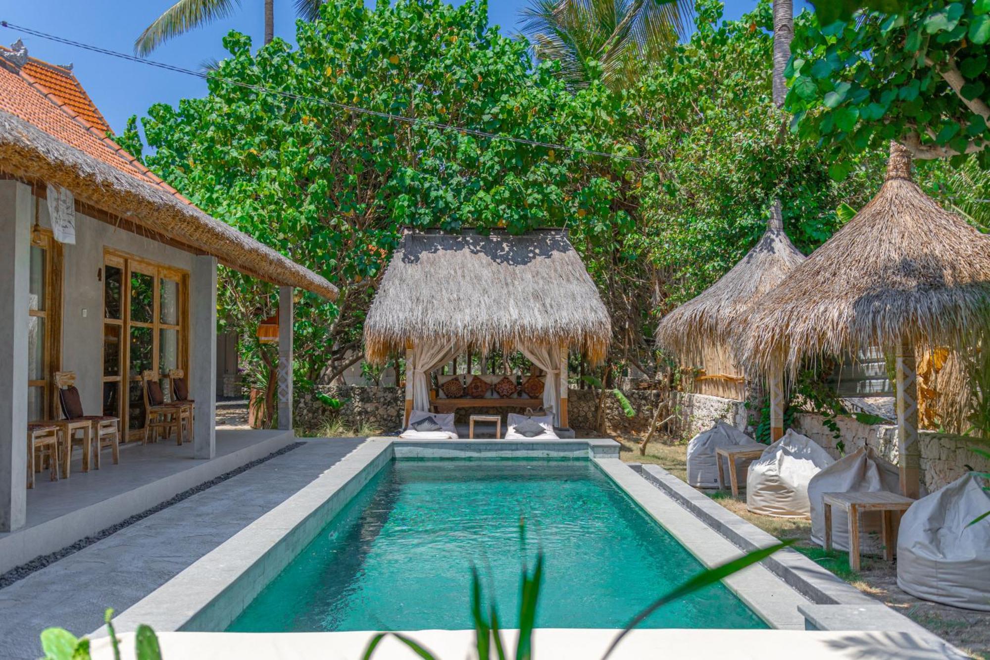 Golden Garuda Cottages Polilit 外观 照片